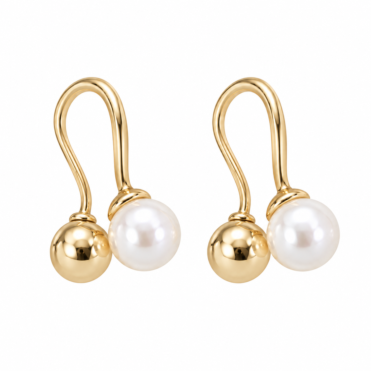 Brinco Dourado com Pérola e Esfera